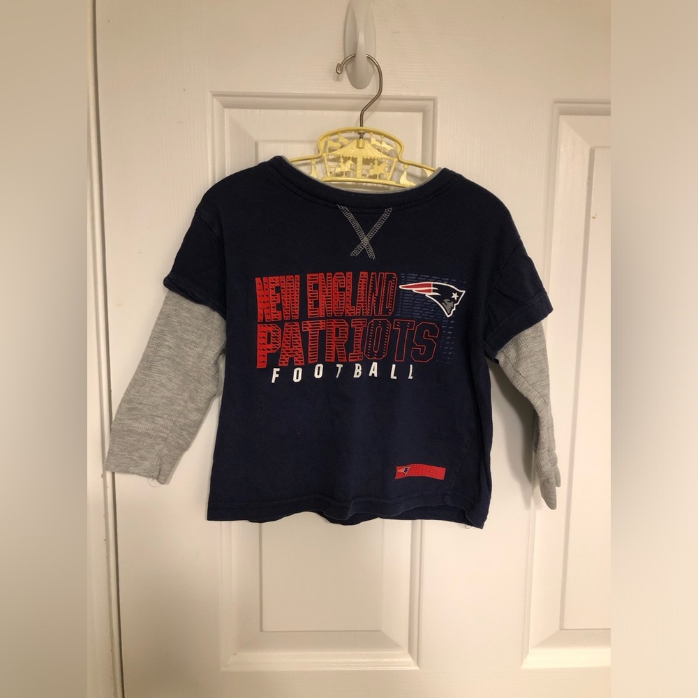 Boys New England Patriots long sleeve
